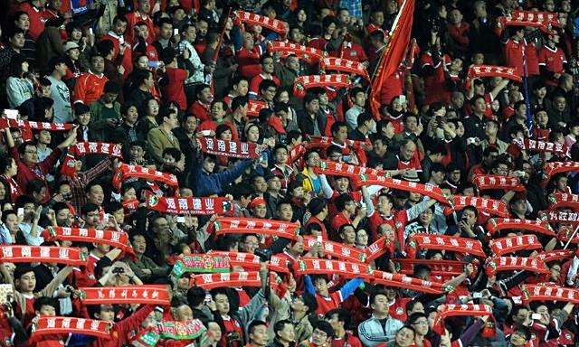 河南建业不敌武汉卓尔，保级形势更加严峻的简单介绍