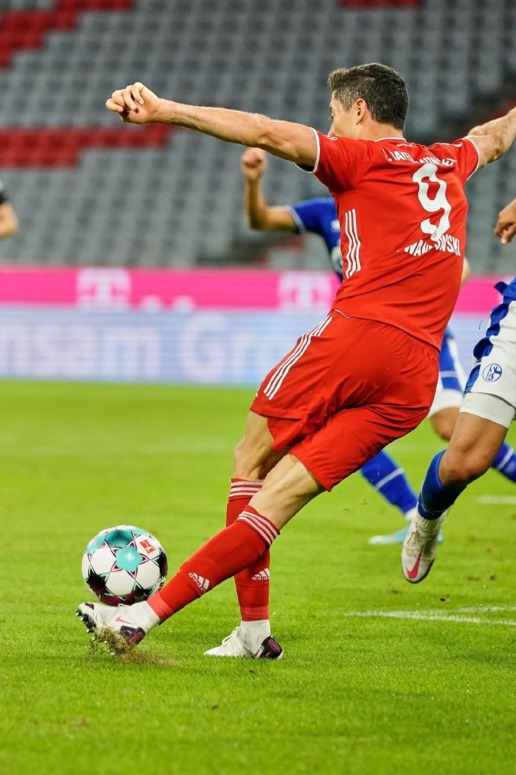 包含沙尔克豪取连胜,雄心壮志的词条 包含沙尔克豪取连胜,雄心壮志的词条