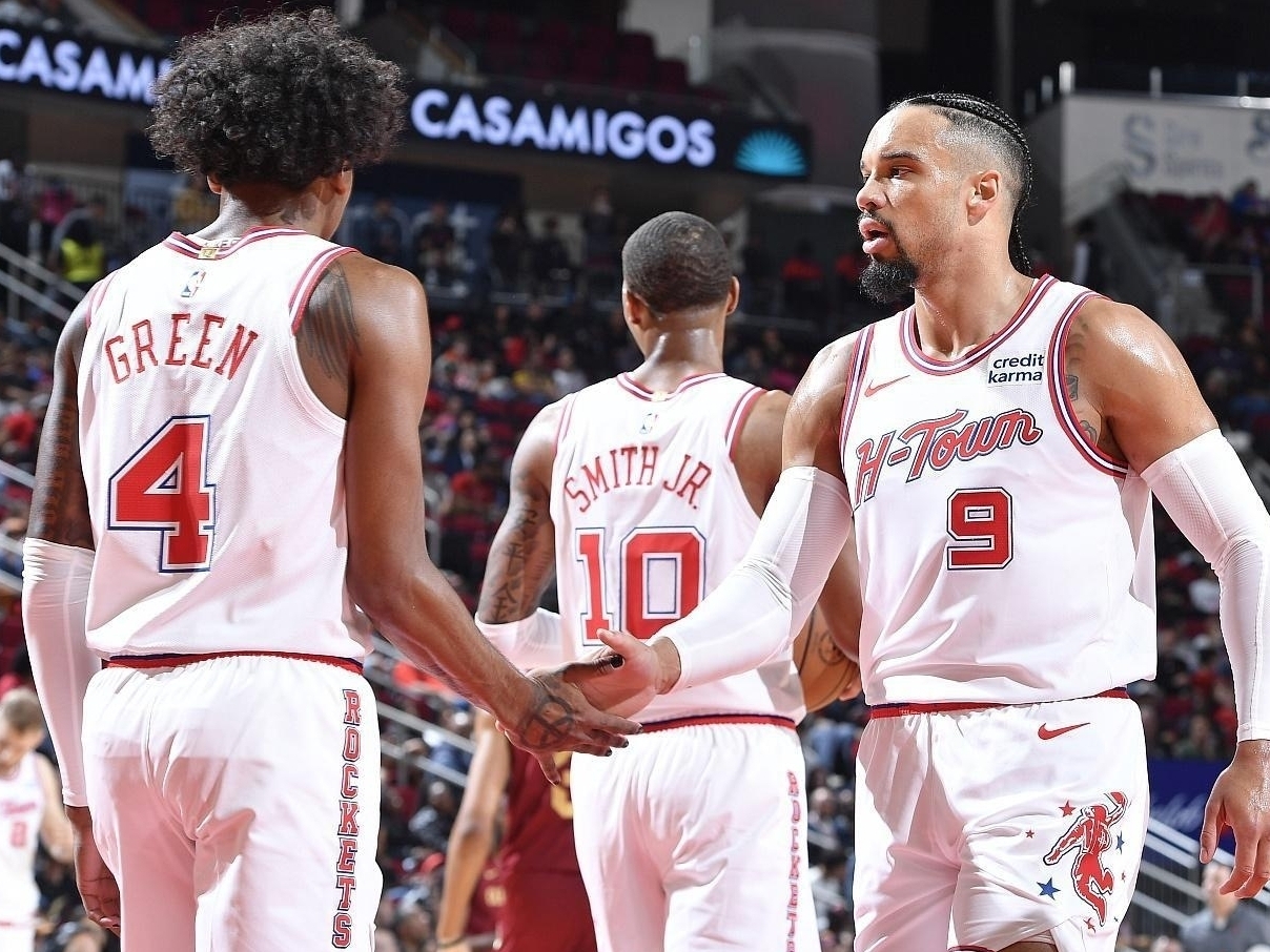 包含主场作战：山西队期待主场气势，冲刺季后赛位置的词条