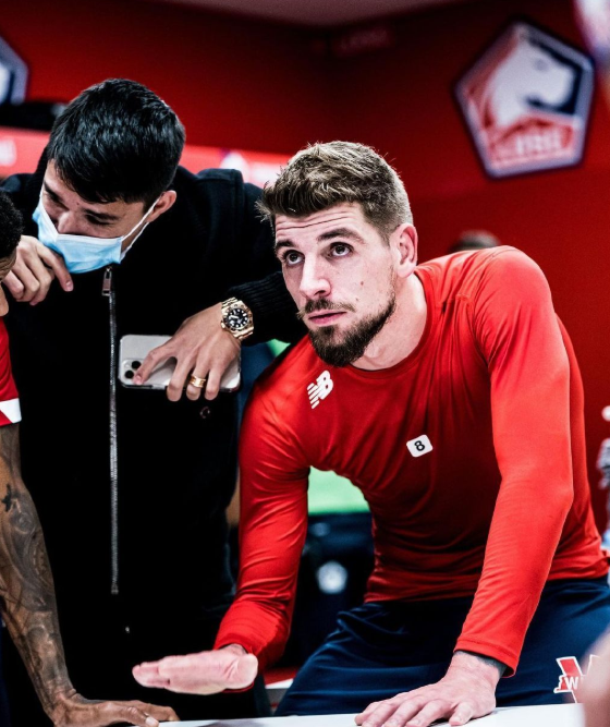 实力碾压！法甲领头羊轻松取胜的简单介绍