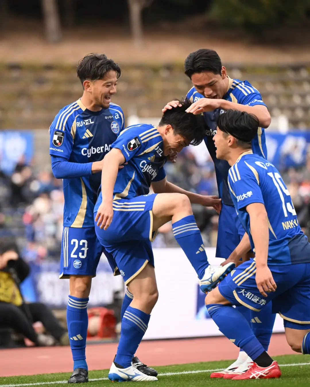 包含日本队击败广岛,实力碾压赛场的词条 包含日本队击败广岛,实力碾压赛场的词条