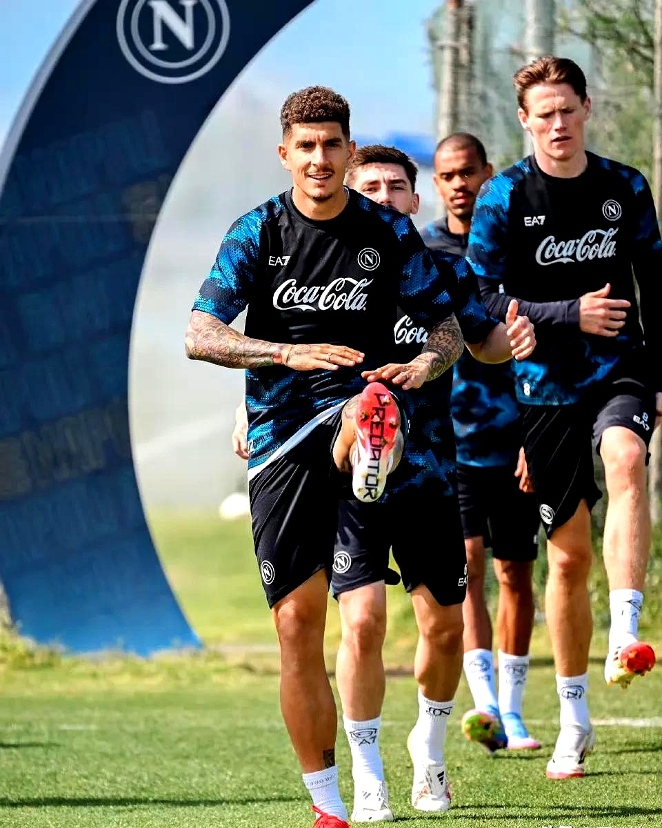 关于那不勒斯客场胜出,领先优势扩大至六分的信息 关于那不勒斯客场胜出,领先优势扩大至六分的信息