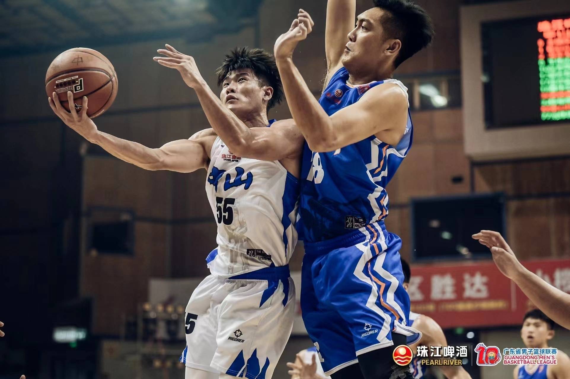 包含广西男篮球员精准射门,锁定胜局的词条 包含广西男篮球员精准射门,锁定胜局的词条