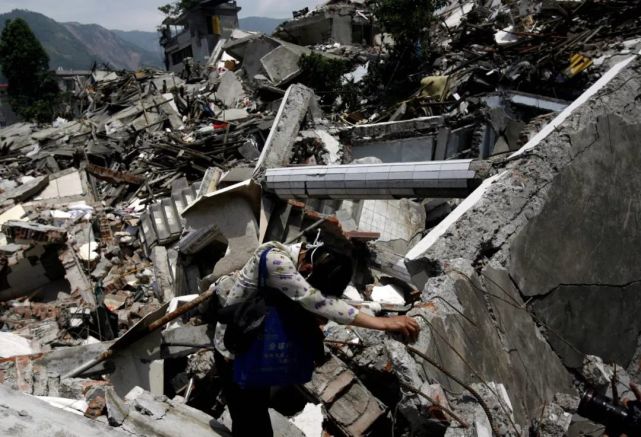 精彩犹如电影，球队对阵火光四溢的简单介绍