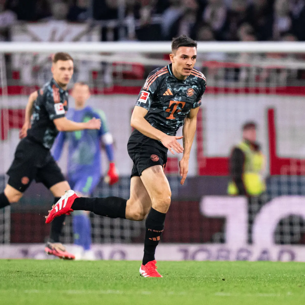 弗莱堡队员因伤缺席下一场关键比赛的简单介绍