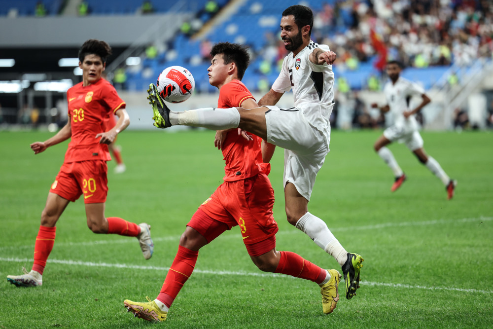 包含奥运会足球比赛中国对阵法国，双方实力均衡的词条