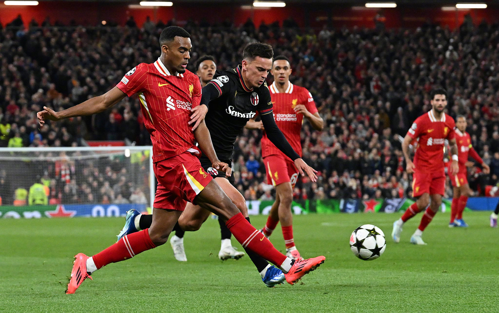 阿利森制胜神扑,利物浦逆袭淘汰对手 阿利森制胜神扑,利物浦逆袭淘汰对手