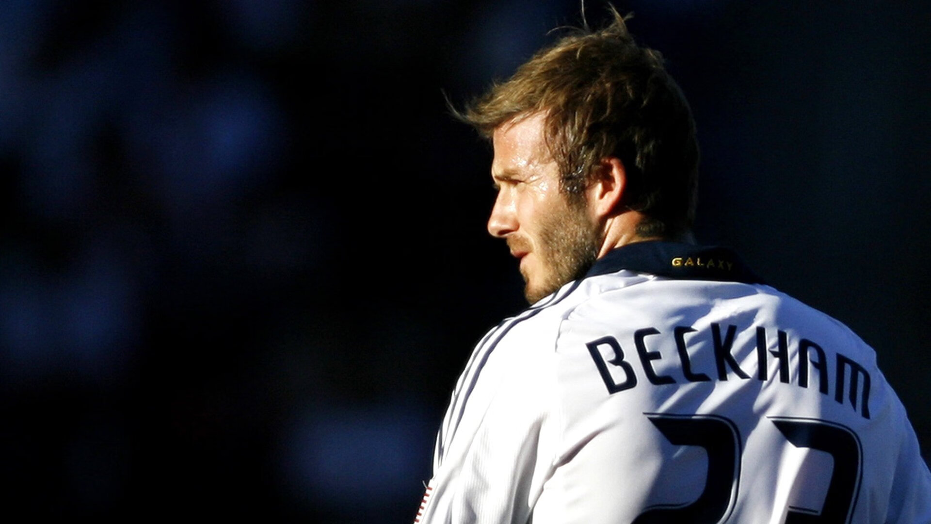 当足球的蓝与F1的赛道交织，切尔西粉碎阿根廷战术，拉亚在街道赛的比赛接管哲学